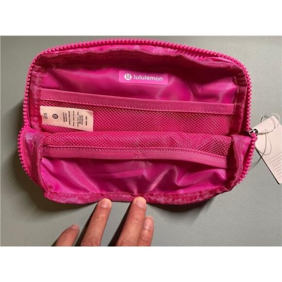 lululemon everywhere belt bag 1l *** deco pink ***lululemon everywhere belt bag - Picture 5 of 5
